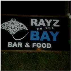 rayz on the bay logo