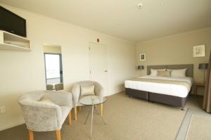 Blue Pacific Apartments Paihia Apart 9Master bed 5 732px
